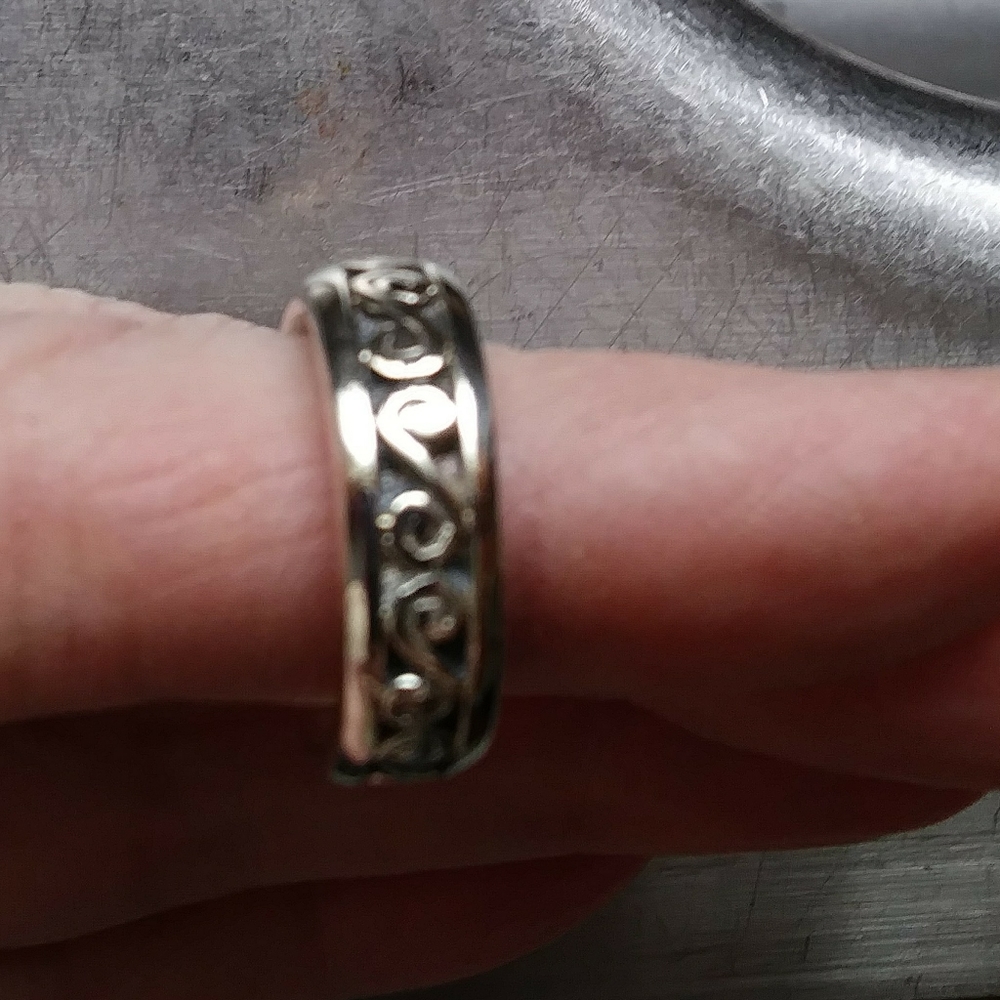 Sterling ring - Picture 3 of 3